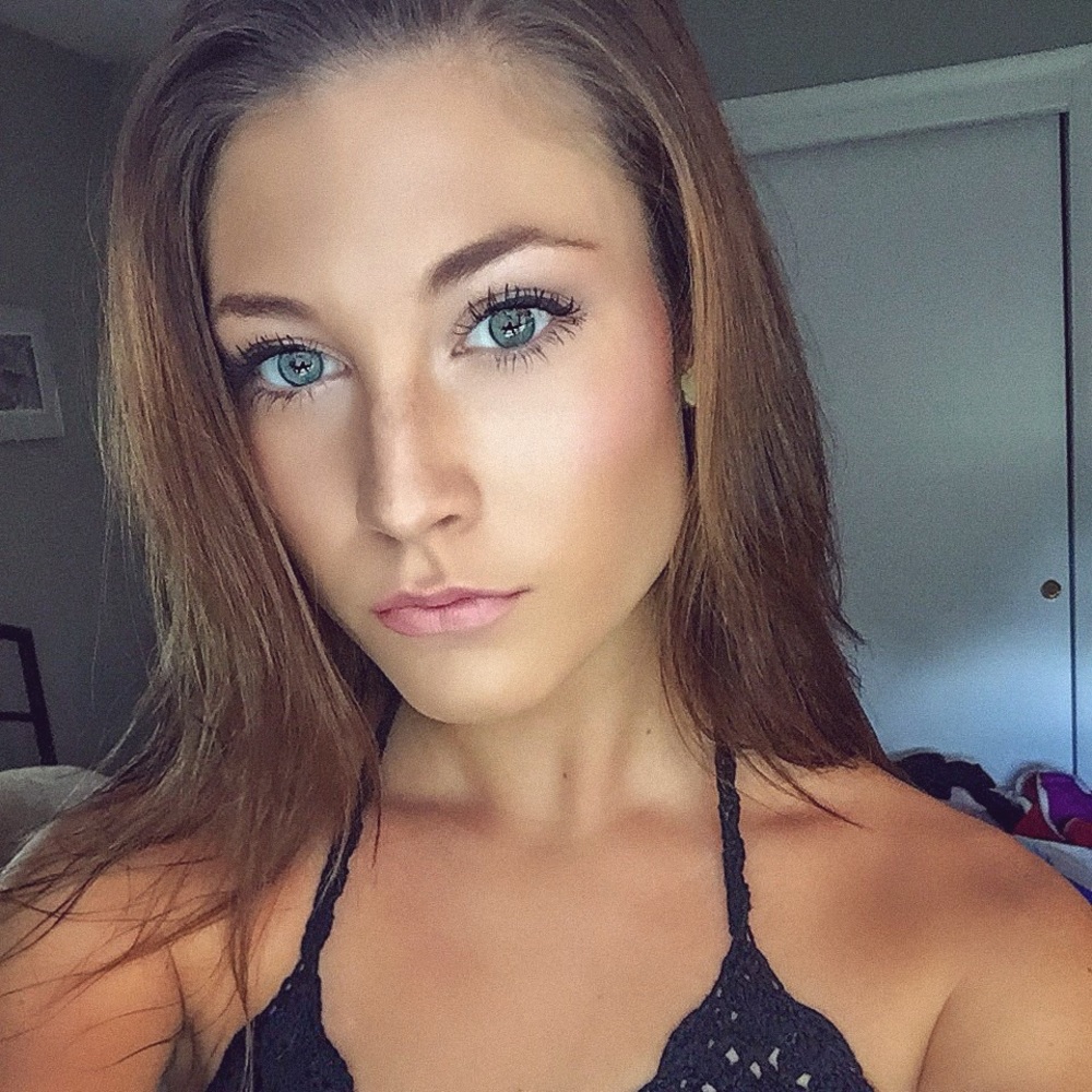 Meet your Posher, Natalie